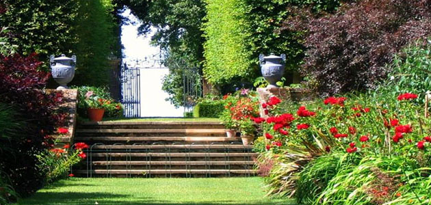 garden stairs